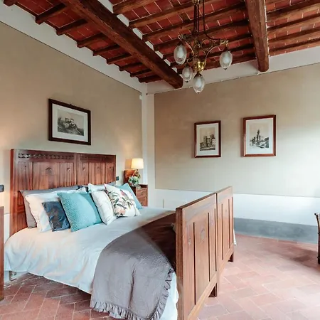 Brunetta, Discover Your Modern But Traditional In Lucca *