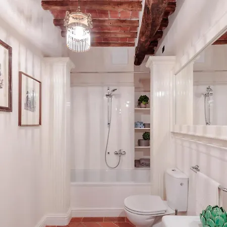 Villa Brunetta, Discover Your Modern But Traditional In Lucca