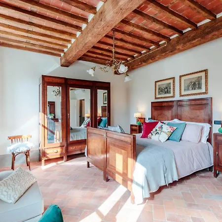 Brunetta, Discover Your Modern But Traditional In Lucca